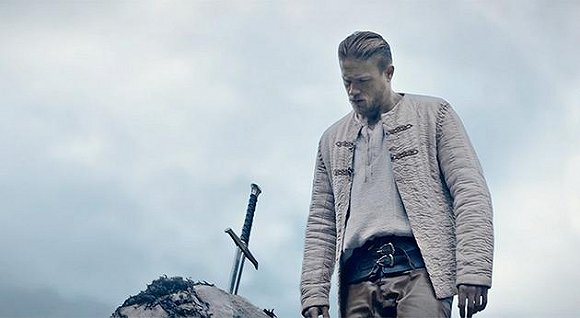 2017上映好看的好莱坞大片盘点 《黑夜传说5血战》吸血鬼大战即将上演